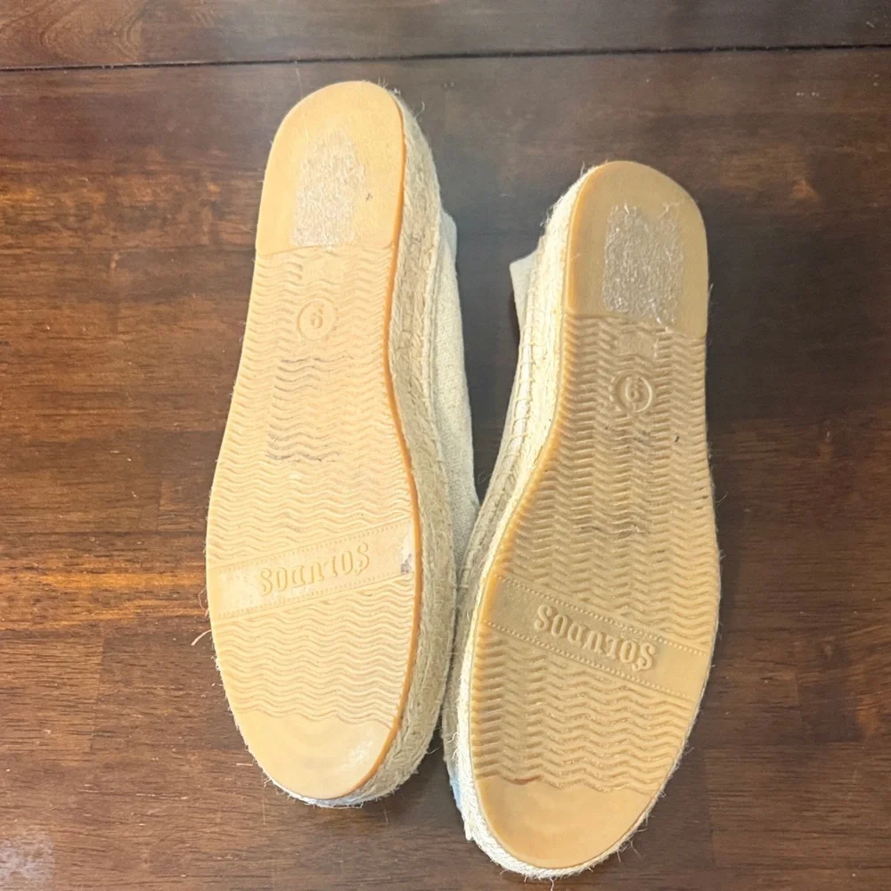 Soludos Beige Espadrilles with Multicolor Heart Embroidery